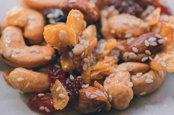 Welche Ernährungstipps unterstützen die Schnellkraftentwicklung bei Sprintern?